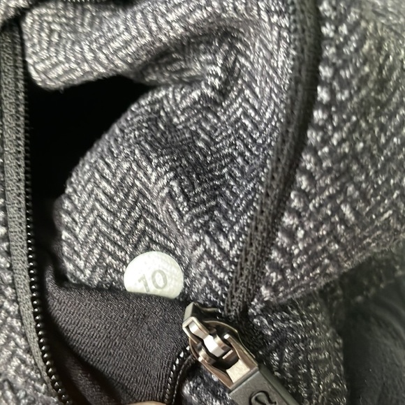 Lululemon Think Fast Pullover Herringbone size 10 - Picture 11 of 14